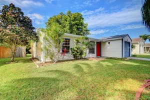 5267 Edgewood Dr, Lake Worth, FL 33467, Sold 02/28/22