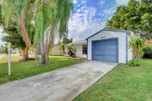5267 Edgewood Dr, Lake Worth, FL 33467, Sold 02/28/22