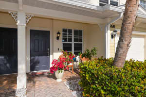 2610 Creekside Dr, Fort Pierce, FL 34981, Sold 03/02/22