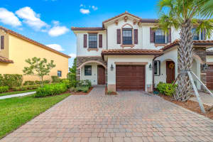 5472 NW 27th Ct, Margate, FL 33063, Sold 02/16/22