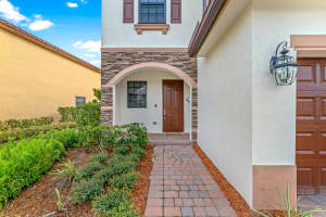 5472 NW 27th Ct, Margate, FL 33063, Sold 02/16/22