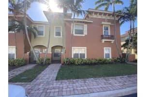 280 Lake Monterey Cir, Boynton Beach, FL 33426, Sold 03/01/22