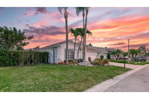 1326 Monteray Way, Greenacres, FL 33413, Sold 04/13/22
