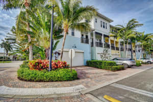 212 S Latitude Cir, Delray Beach, FL 33483, Sold 04/01/22