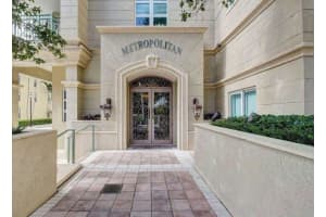 403 S Sapodilla Ave, West Palm Beach, FL 33401, Sold 03/20/22