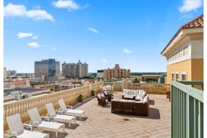 403 S Sapodilla Ave, West Palm Beach, FL 33401, Sold 03/20/22