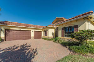 5558 48th Ave, Vero Beach, FL 32967, Sold 03/04/22