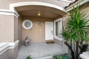 4704 Pinemore Ln, Lake Worth, FL 33463, Sold 02/23/22