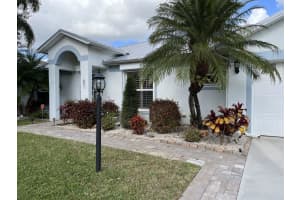 5020 4th Place, Vero Beach, FL 32968 - MLS#R10769964