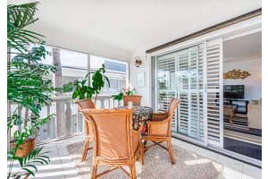 4201 S Ocean Blvd APT H8, South Palm Beach, FL 33480, Sold 02/28/22