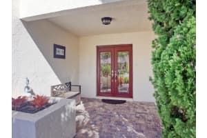 5721 Boca Chica Ln, Boca Raton, FL 33433, Sold 03/16/22