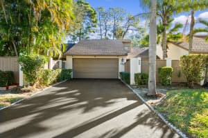 252 Pleasant Wood Dr, Wellington, FL 33414, Sold 03/07/22