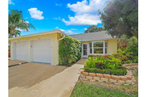 8057 SE Bristlecone Pl, Hobe Sound, FL 33455, Sold 02/14/22