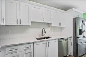 8957 Warwick Dr, Boca Raton, FL 33433, Sold 03/17/22