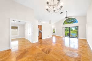 2714 Linkside Dr, Wellington, FL 33414, Sold 02/07/22