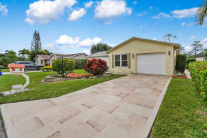 6304 Emerald Sky Ln, Greenacres, FL 33463, Sold 02/11/22