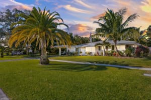 401 SW 7th Ave, Boca Raton, FL 33486, Sold 02/14/22