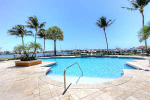 180 Yacht Club Way, Hypoluxo, FL 33462, Sold 04/25/22