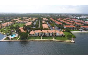 180 Yacht Club Way, Hypoluxo, FL 33462, Sold 04/25/22