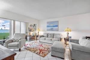 501 Lake Shore Dr, West Palm Beach, FL 33403, Sold 03/01/22