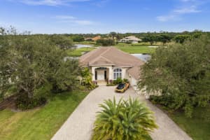 404 SW Squire Johns Ln, Palm City, FL 34990, Sold 03/02/22