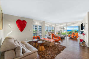 3250 S Ocean Blvd, Palm Beach, FL 33480, Sold 05/16/22