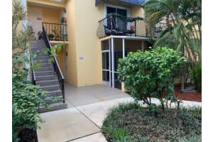 554 Waterside Dr, Hypoluxo, FL 33462, Sold 02/22/22
