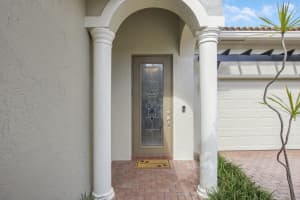 143 Via Rosina, Jupiter, FL 33458, Sold 02/28/22