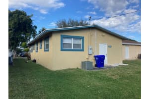 2326 Douglas St, Hollywood, FL 33020, Sold 02/04/22