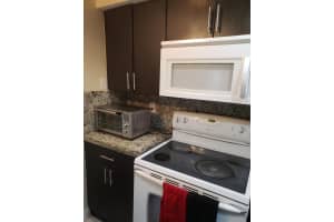 618 NW 13th St, Boca Raton, FL 33486, Sold 03/02/22