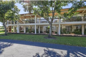 800 Greensward Ct, Delray Beach, FL 33445, Sold 04/27/22