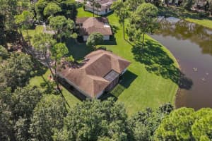 4161 Grove Park Ln, Boynton Beach, FL 33436, Sold 02/18/22