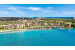 1648 Jupiter Cove Dr, Jupiter, FL 33469, Sold 03/17/22