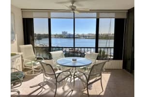 1648 Jupiter Cove Dr, Jupiter, FL 33469, Sold 03/17/22