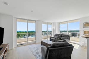 625 Casa Loma Blvd, Boynton Beach, FL 33435, Sold 02/08/22