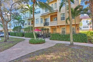 2422 San Pietro Cir, Palm Beach Gardens, FL 33410, Sold 02/24/22