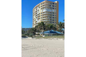 328 N Ocean Blvd, Pompano Beach, FL 33062, Sold 03/03/22