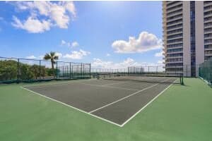 5540 N Ocean Dr, Riviera Beach, FL 33404, Sold 02/10/22