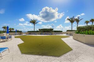 5540 N Ocean Dr, Riviera Beach, FL 33404, Sold 02/10/22