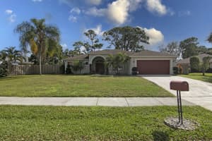945 Sunflower Ave, Delray Beach, FL 33445, Sold 02/11/22