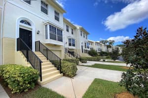 1615 42nd Square, Vero Beach, FL 32960, Sold 03/07/22