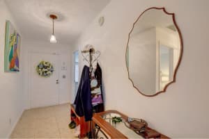 724 Lago Rd, Delray Beach, FL 33445, Sold 04/08/22