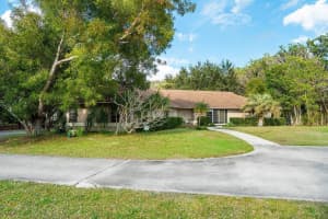 6703 Skyline Dr, Delray Beach, FL 33446, Sold 02/22/22