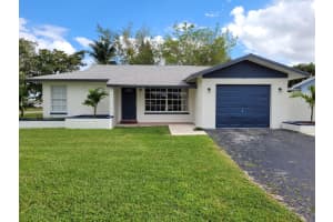 900 Hibiscus Dr, Royal Palm Beach, FL 33411, Sold 03/01/22
