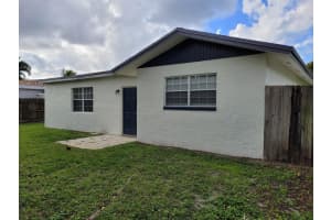 900 Hibiscus Dr, Royal Palm Beach, FL 33411, Sold 03/01/22