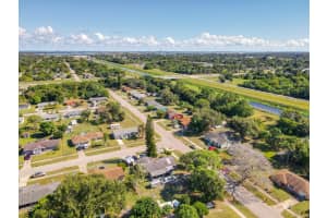 101 Camelot Dr, Fort Pierce, FL 34946, Sold 01/19/23