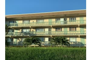 300 Village Green Cir S APT 217, Palm Springs, FL 33461, Sold 03/11/22