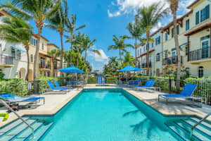 807 Estancia Wy, Boynton Beach, FL 33435, Sold 06/15/22