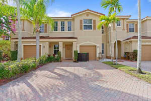 124 Riverwalk Cir, Sunrise, FL 33326, Sold 03/22/22