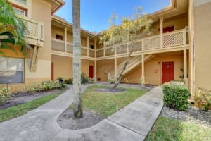 4863 Via Palm Lakes APT 811, West Palm Beach, FL 33417, Sold 03/25/22